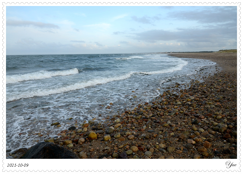  Sandwich Town Beach, beachcombing